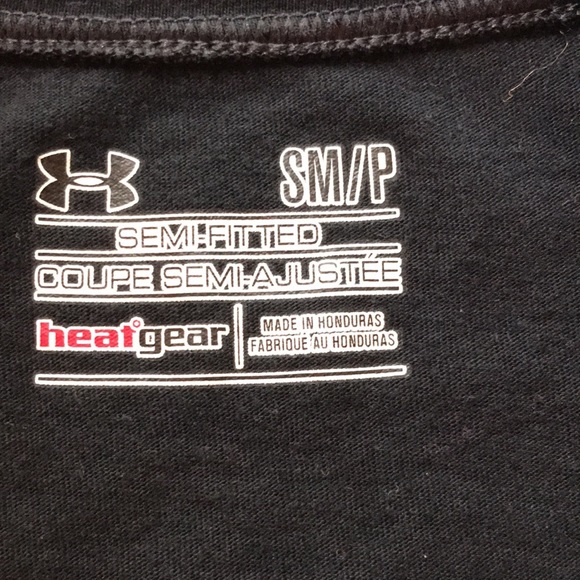 Under Armour ladies size SM/P black with pink lettering T-shirt - Picture 3 of 3